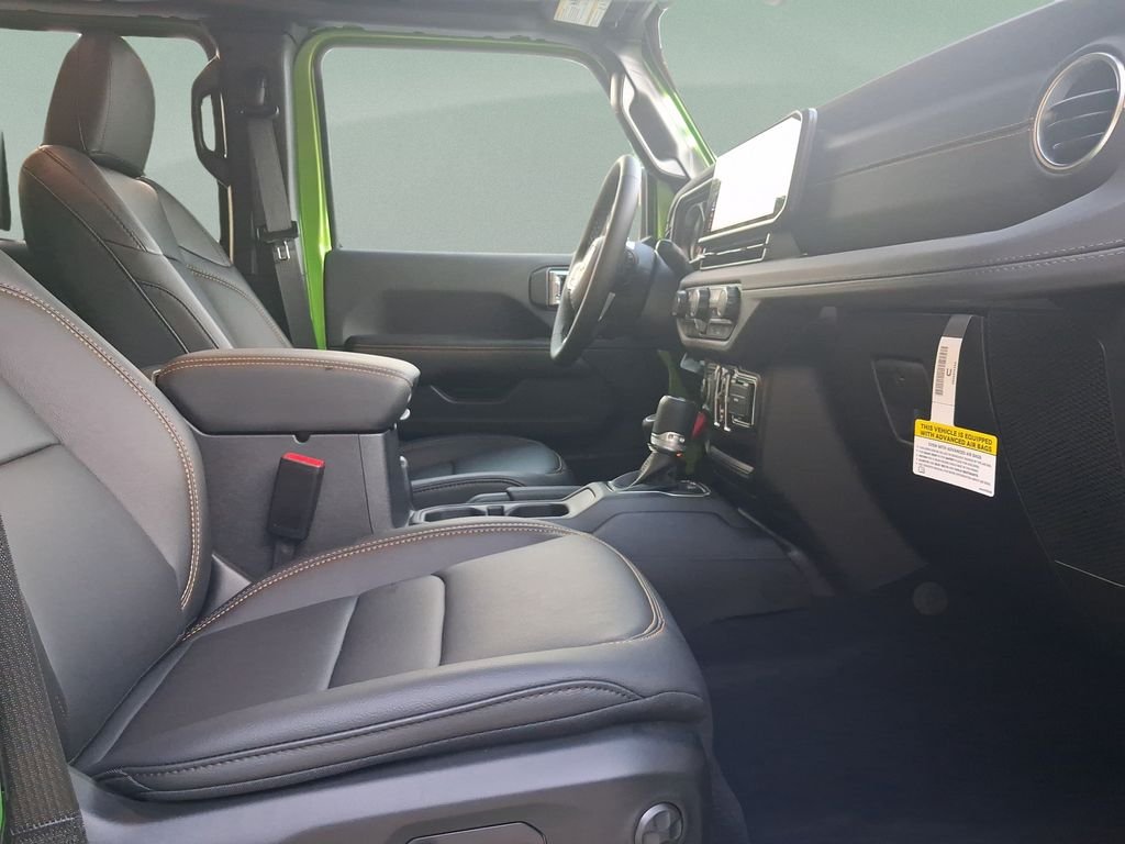 New 2026 Green Jeep Sahara image 30