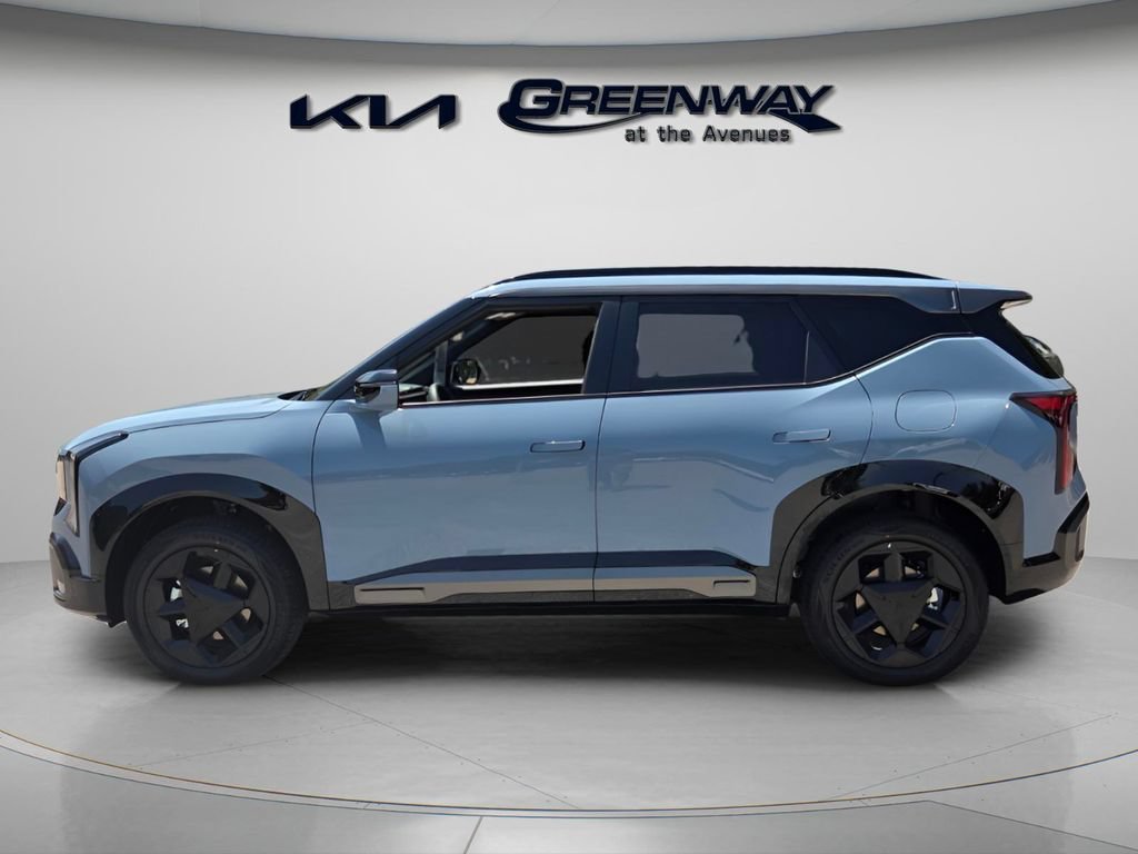 New 2027 Frost Blue Kia X-Line S image 4