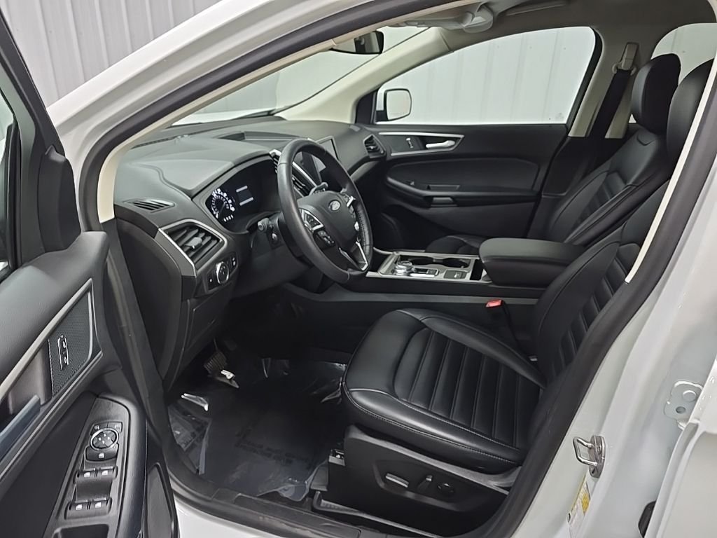 Used 2024 Oxford White Ford SEL image 34