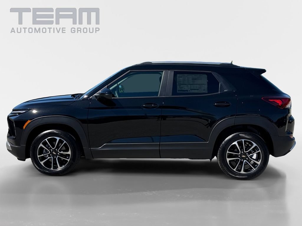 New 2026 Mosaic Black Metallic Chevrolet LT image 4