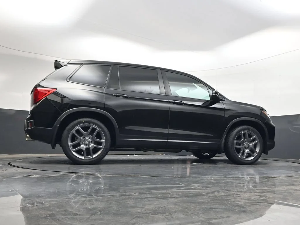 Certified Used 2022 Crystal Black Pearl Honda EX-L image 32