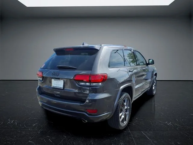 Used 2021 Gray Jeep Limited image 7