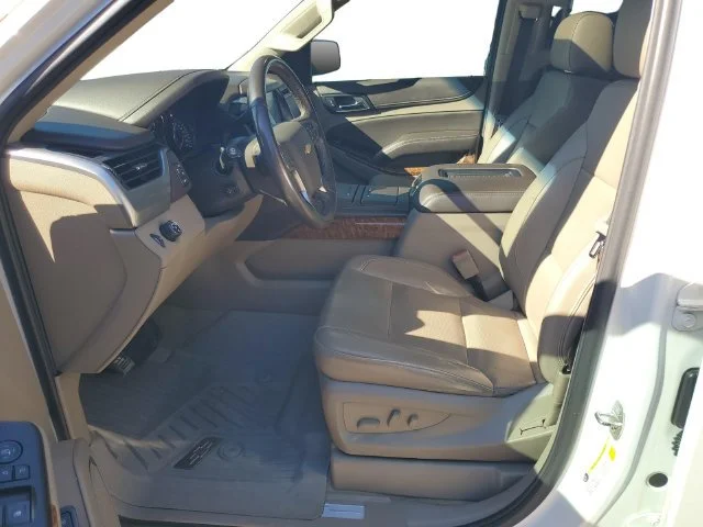 Used 2018 IRIDESCENT PEARL TRICOAT Chevrolet Premier image 9