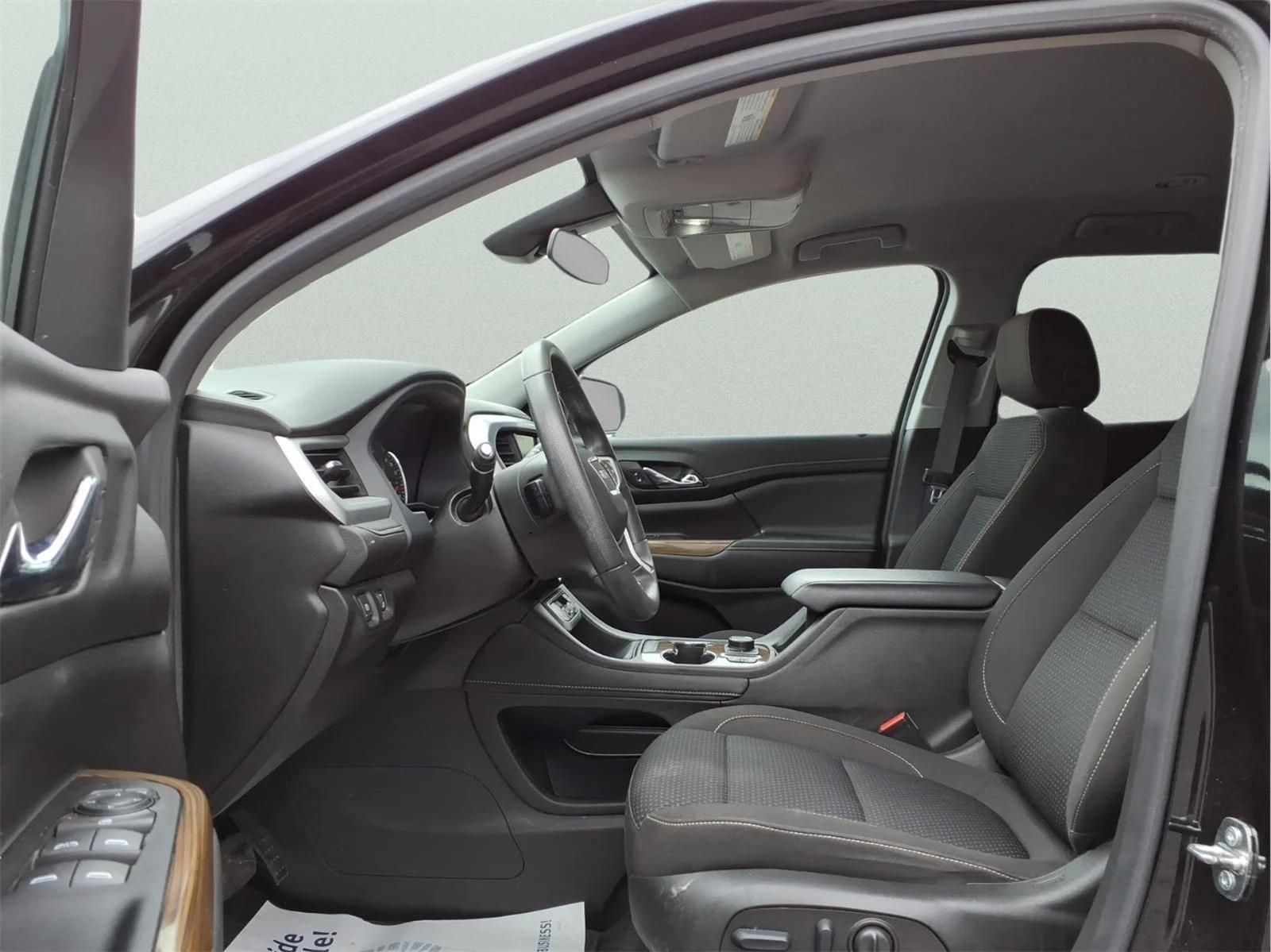 Used 2023 Ebony Twilight Metallic GMC SLE image 19