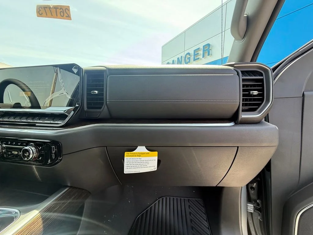 New 2026 Sterling Metallic GMC Elevation image 16