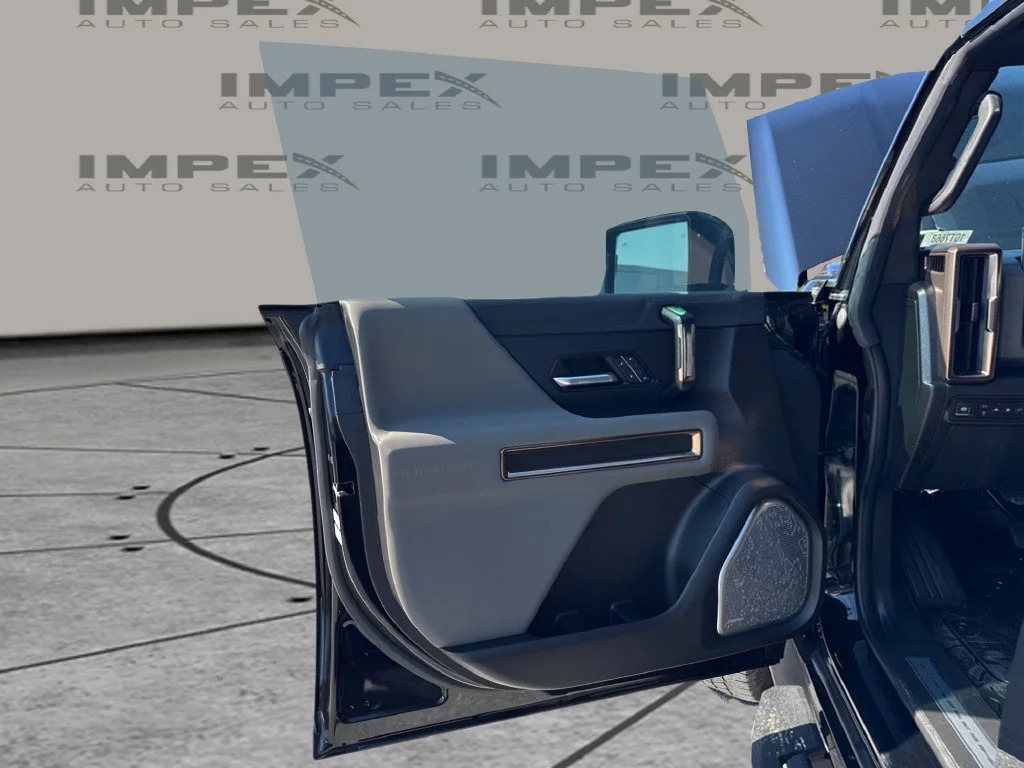 Used 2024 Black GMC 2X image 26