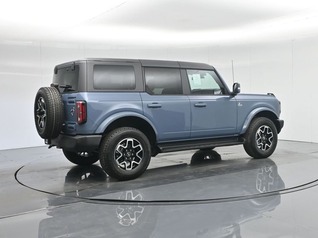 New 2025 Azure Gray Metallic Tri-Coat Ford Outer Banks image 32