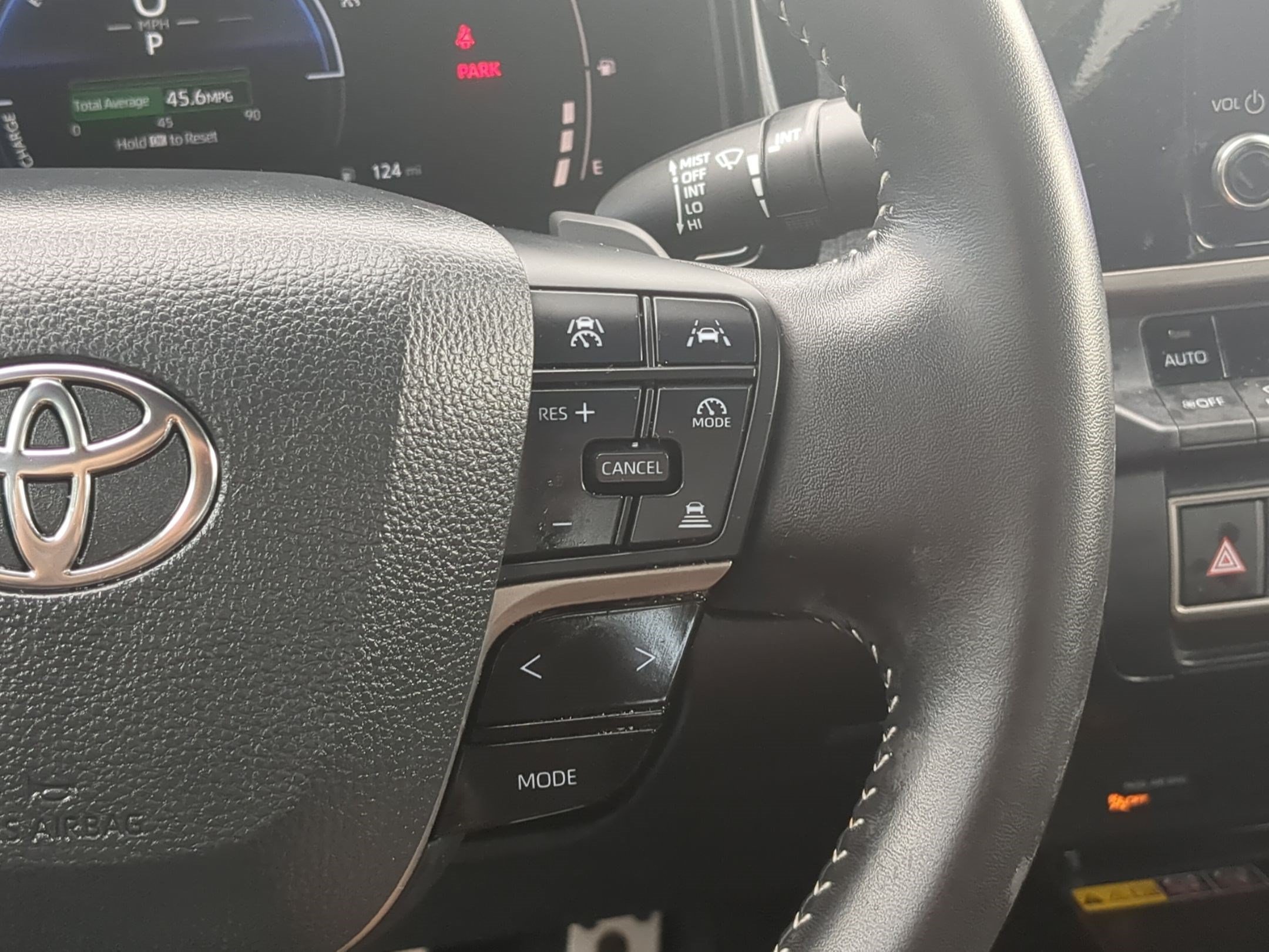 Used 2025 Ice Toyota LE image 20