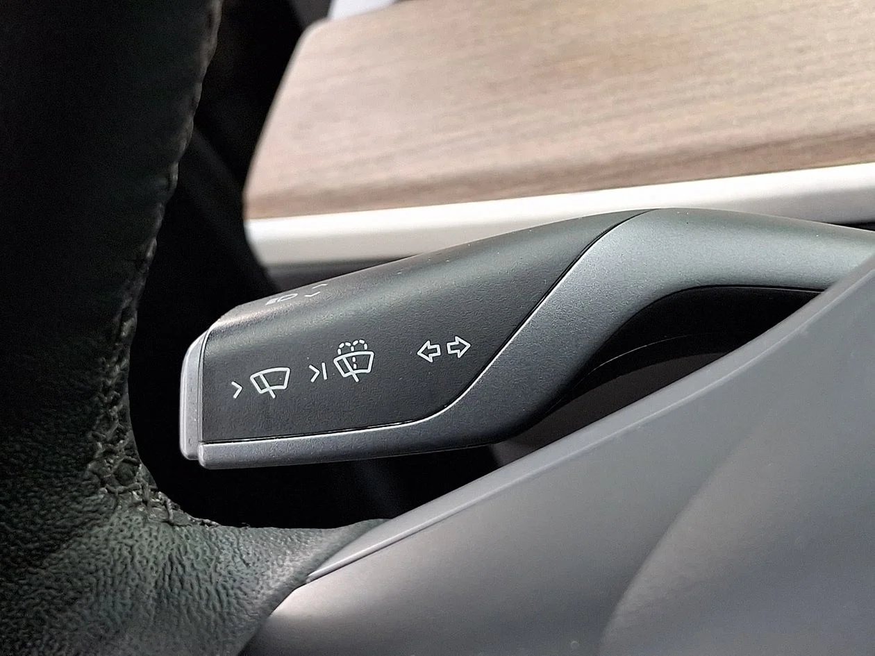 Used 2022  Tesla Long Range image 24