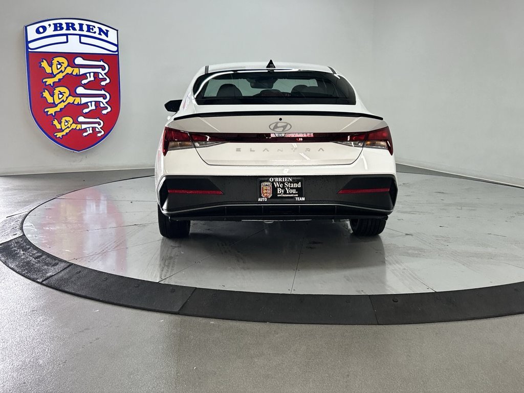 Used 2026 White Hyundai SEL Sport image 11