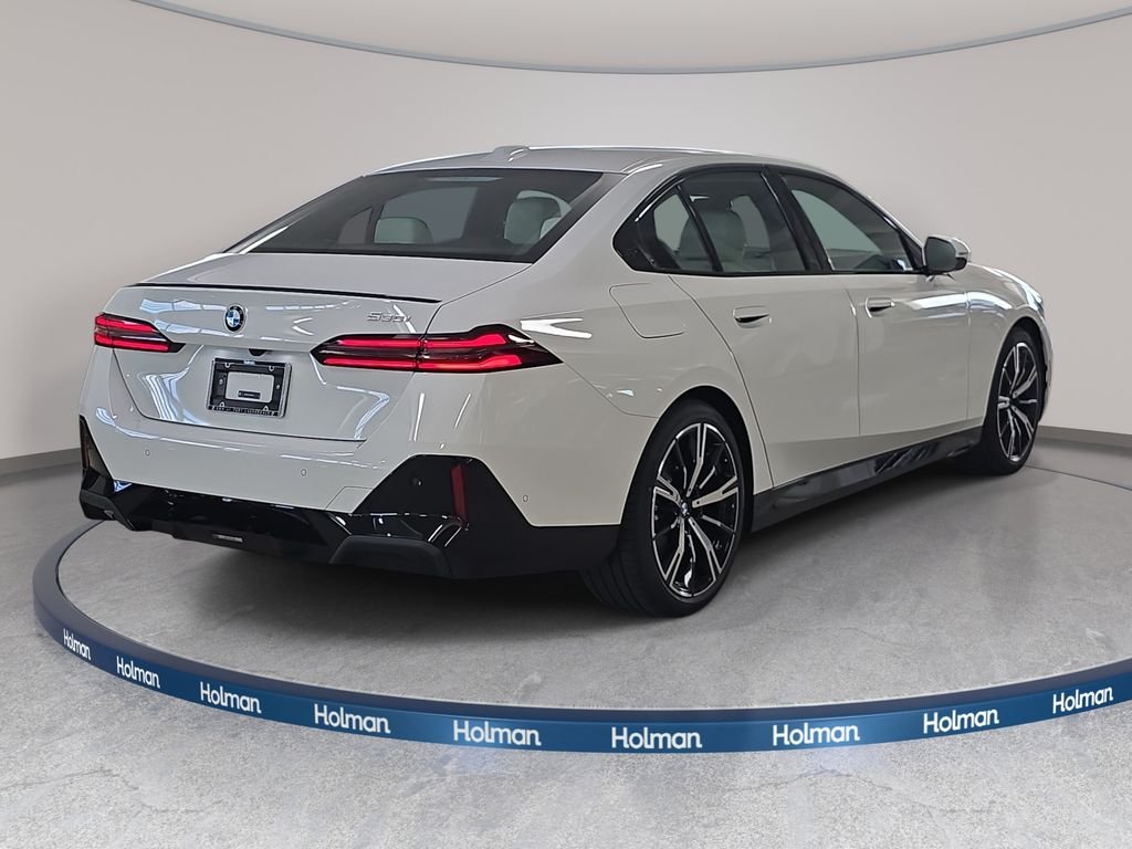 New 2027 Alpine White BMW 530i image 4