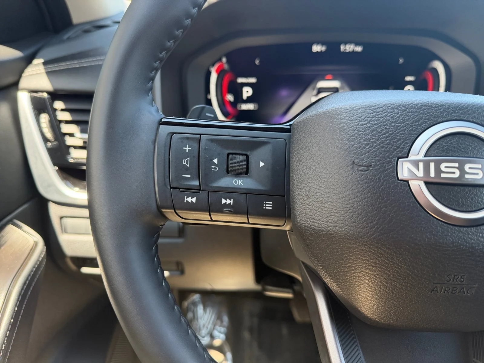 Certified Used 2025 Super Black Nissan SL image 11