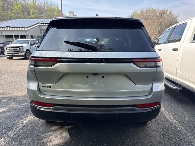 New 2026 Silver Jeep Limited image 3