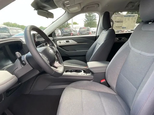 New 2026 Space White Metallic Ford Active image 32