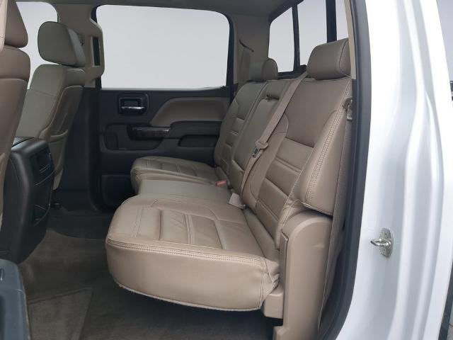 Used 2015 Summit White GMC  image 18