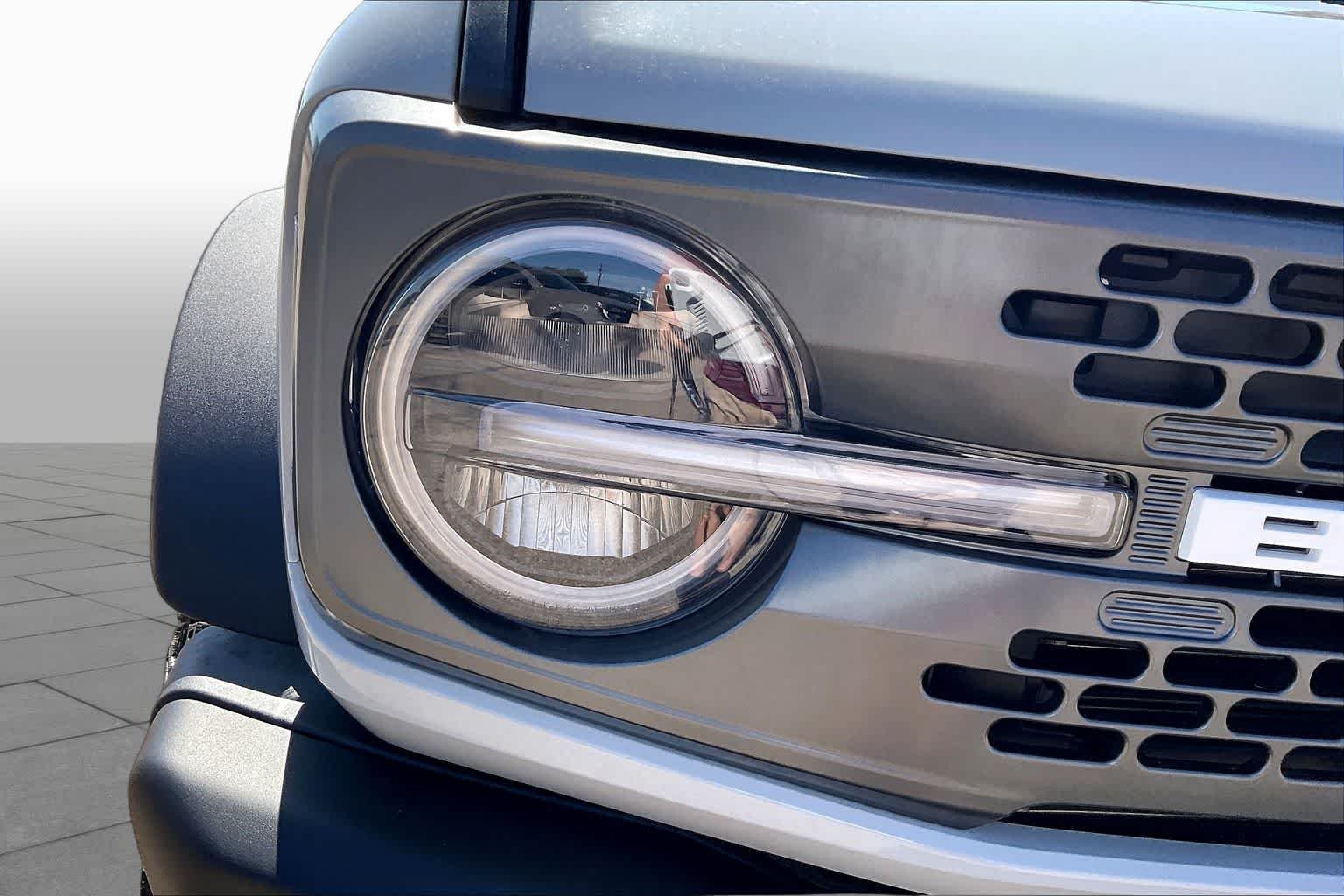 New 2026 Avalanche Gray Ford Badlands® image 13