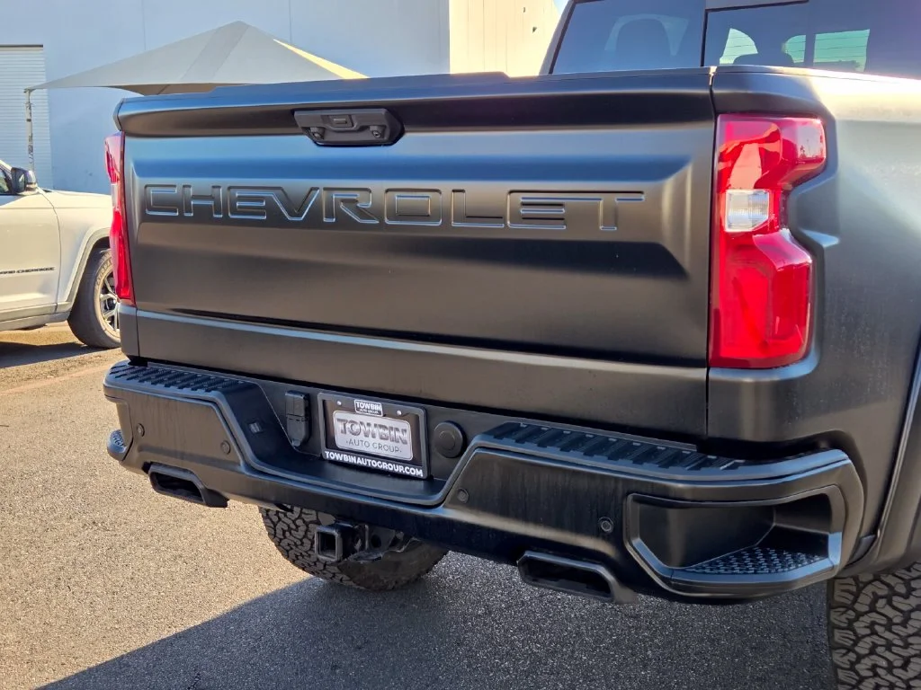 Used 2023 Black Chevrolet RST image 5