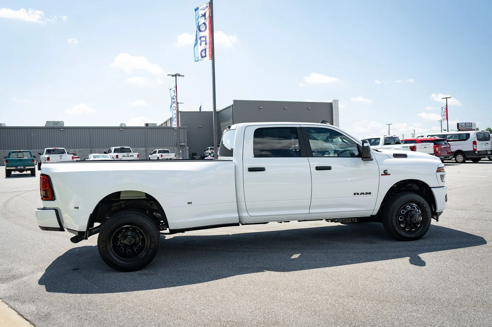 New 2026 White Ram Big Horn image 10