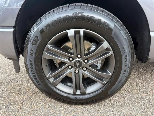 Used 2022 Gray Ford Lariat image 7