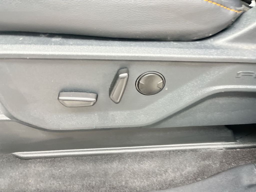 Used 2025 White Ford Tremor image 12