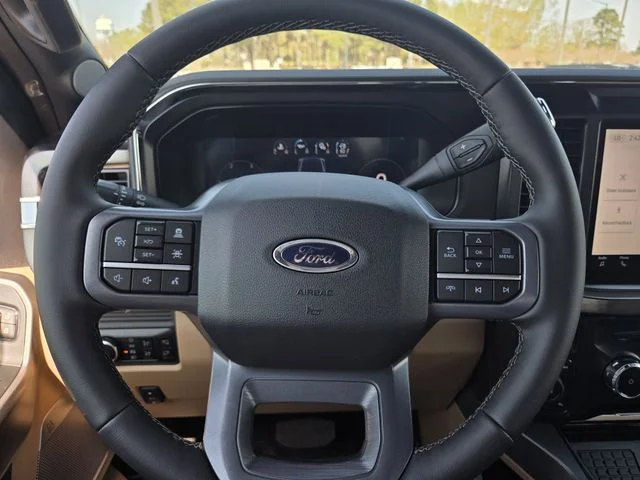New 2026 Star White Metallic Tri-Coat Ford F-250® Lariat® image 41