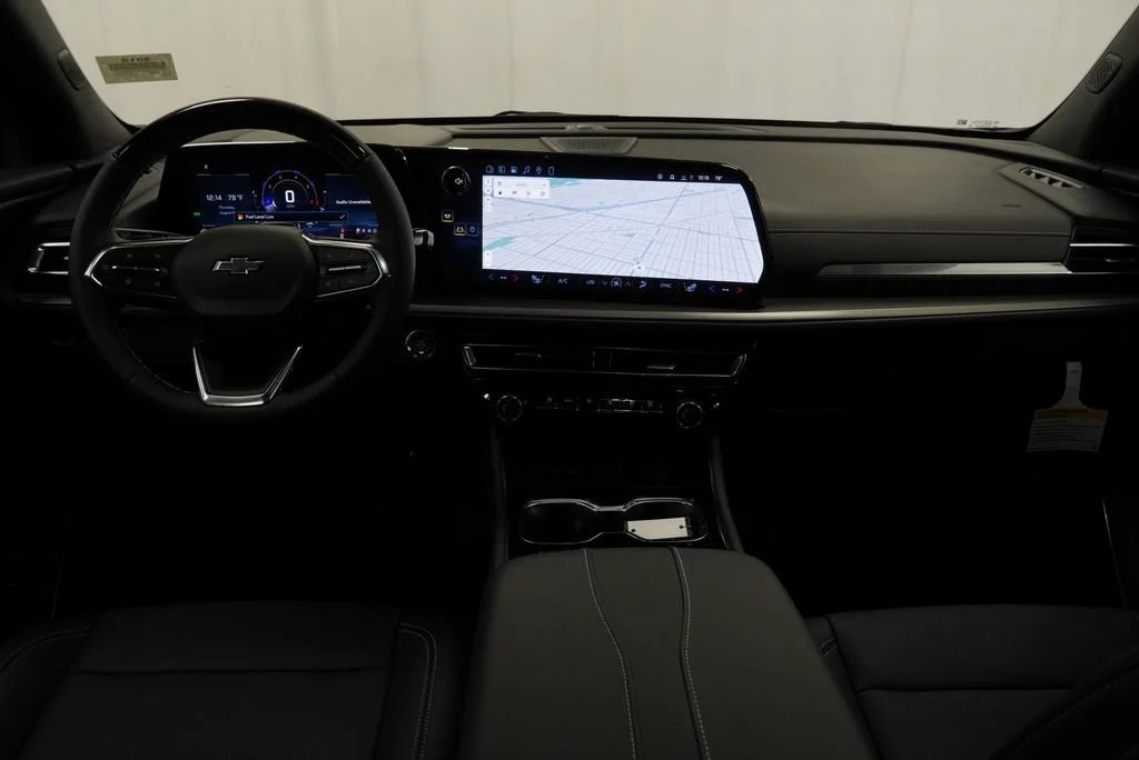 New 2027 Mosaic Black Metallic Chevrolet LT image 8
