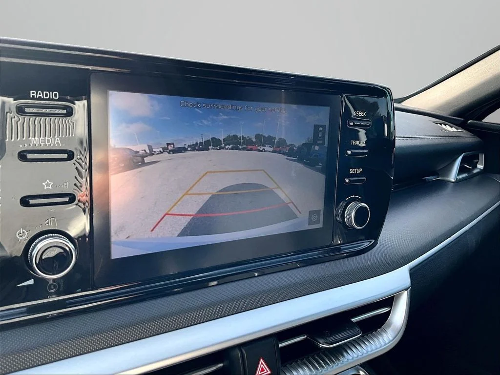 Used 2021 White Kia GT-Line image 22