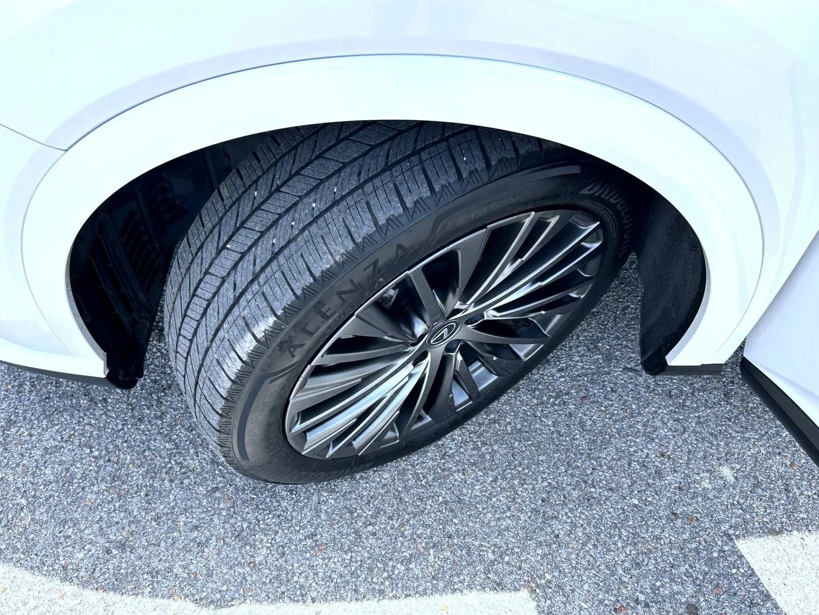 Used 2024 White Lexus 350 Luxury image 23