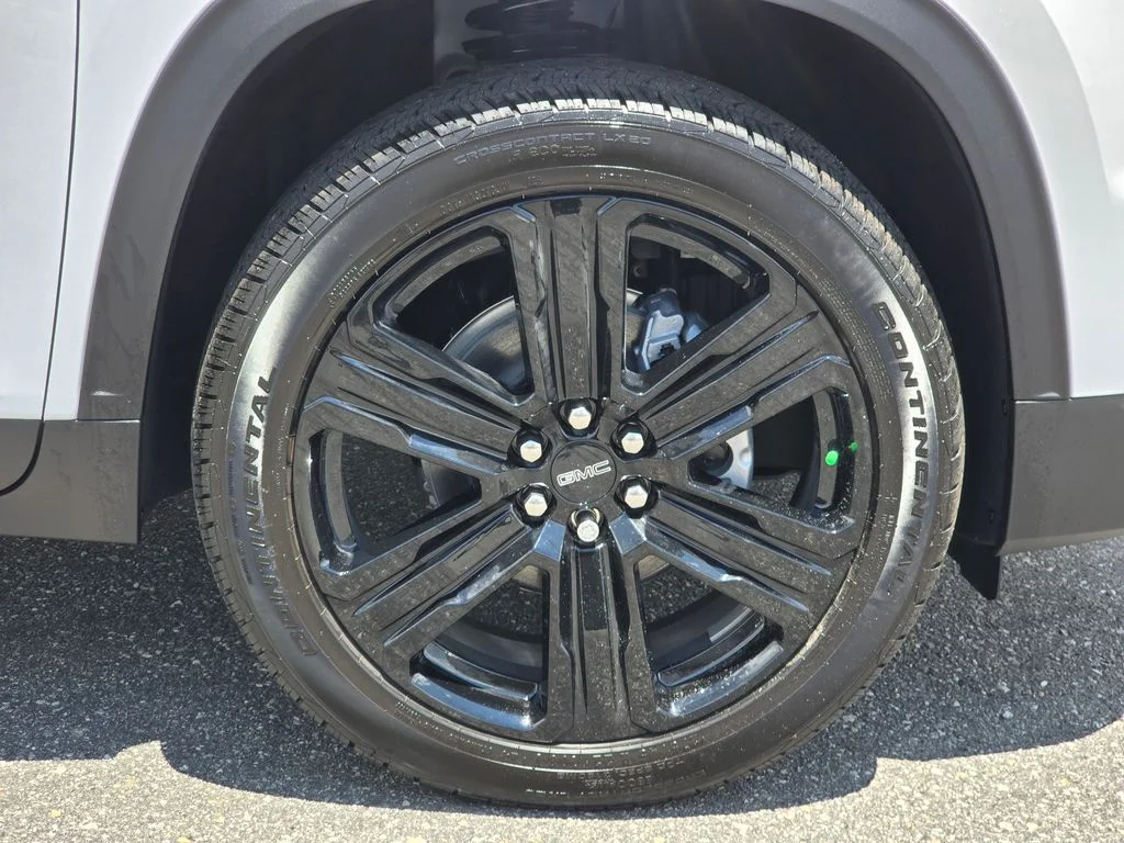 New 2026 White GMC Elevation image 15