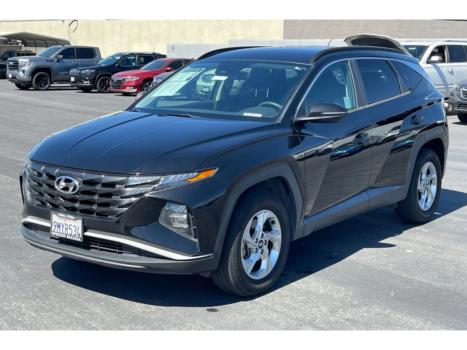 Used 2022 Phantom Black Hyundai SEL image 2