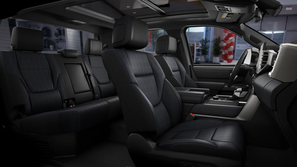 2025 Toyota Tundra Platinum - Photo 28