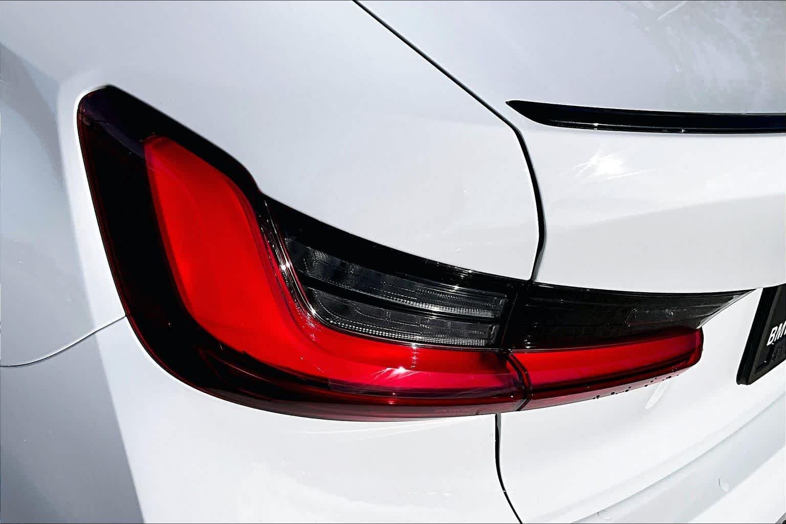 2026 BMW 3 Series 330i - Photo 14