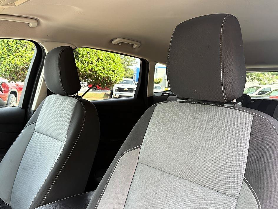 Used 2018 Magnetic Ford SE image 18