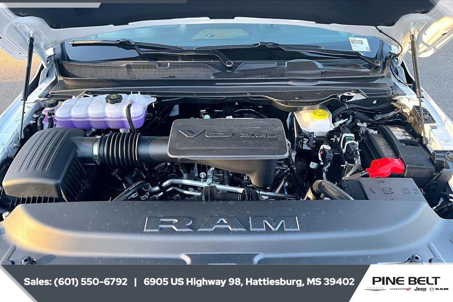 New 2026 Bright White Clear-Coat Exterior Paint RAM Tradesman image 10