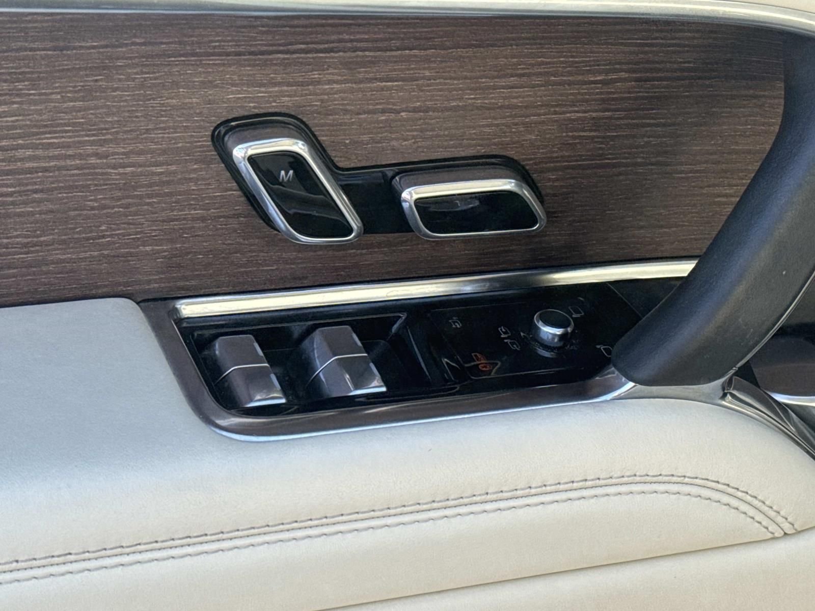 2023 Land Rover Range Rover SE - Photo 20