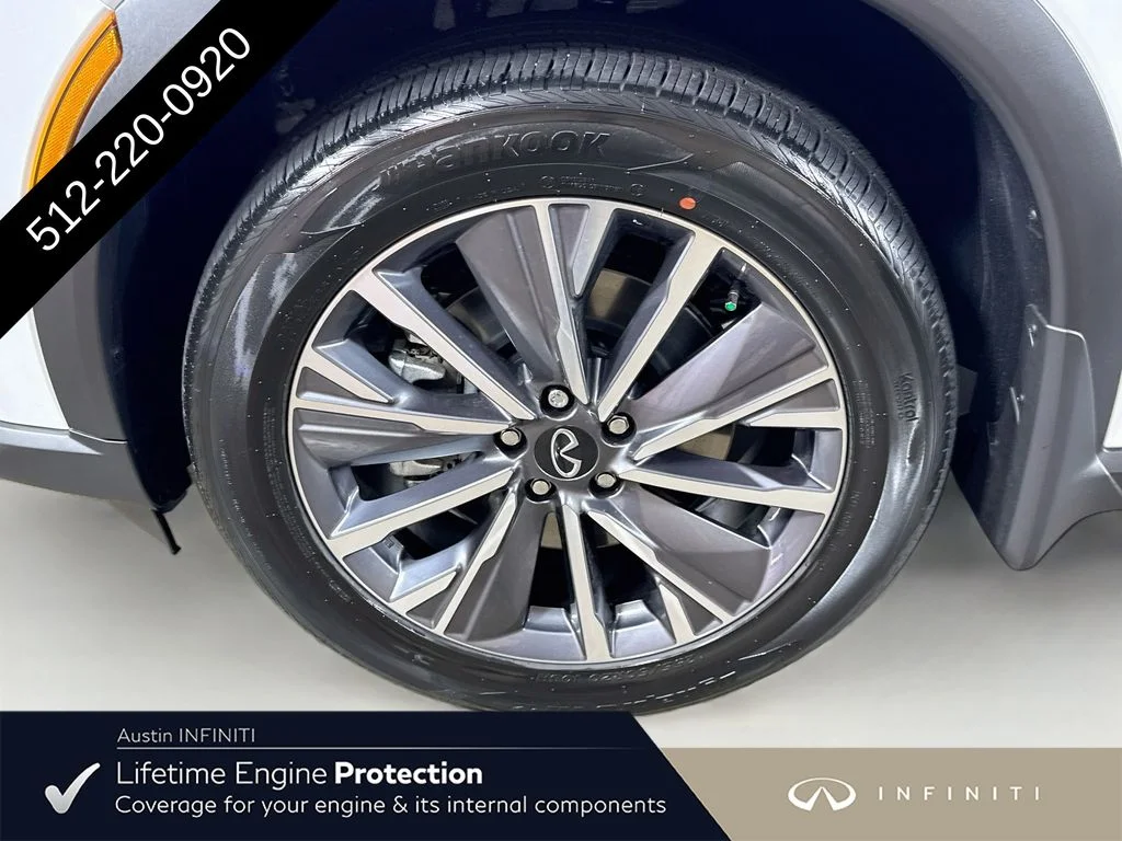 New 2027 White INFINITI LUXE image 44
