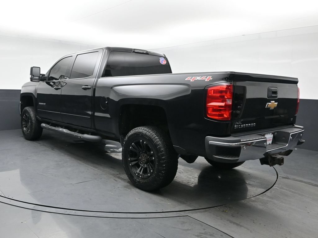 Used 2015 Black Chevrolet LT image 2