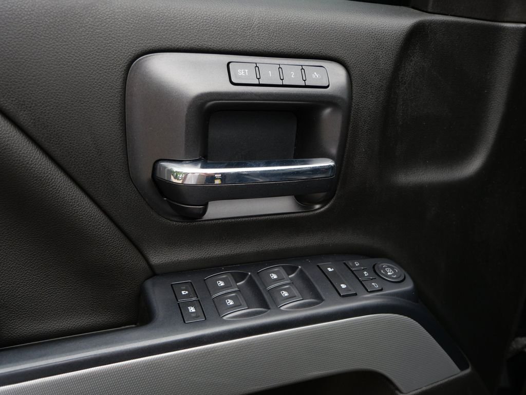 Used 2018 Black Chevrolet LTZ image 21