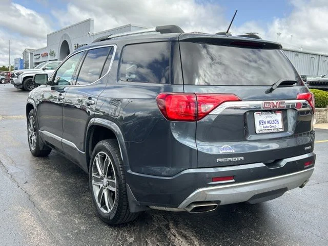 Used 2019 Blue GMC Denali image 3