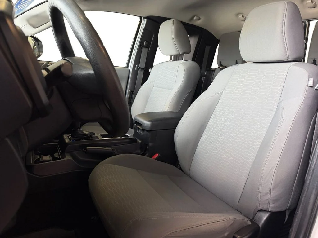 Used 2019 White Toyota SR image 23