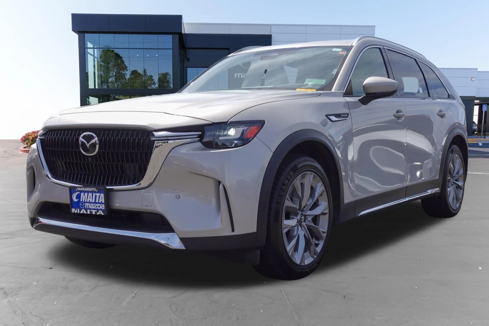 Certified Used 2025 Platinum Quartz Mazda 3.3 Turbo Premium Plus image 9