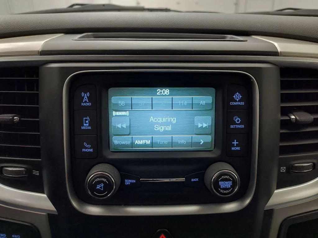 Used 2016 Bright White Ram SLT image 21