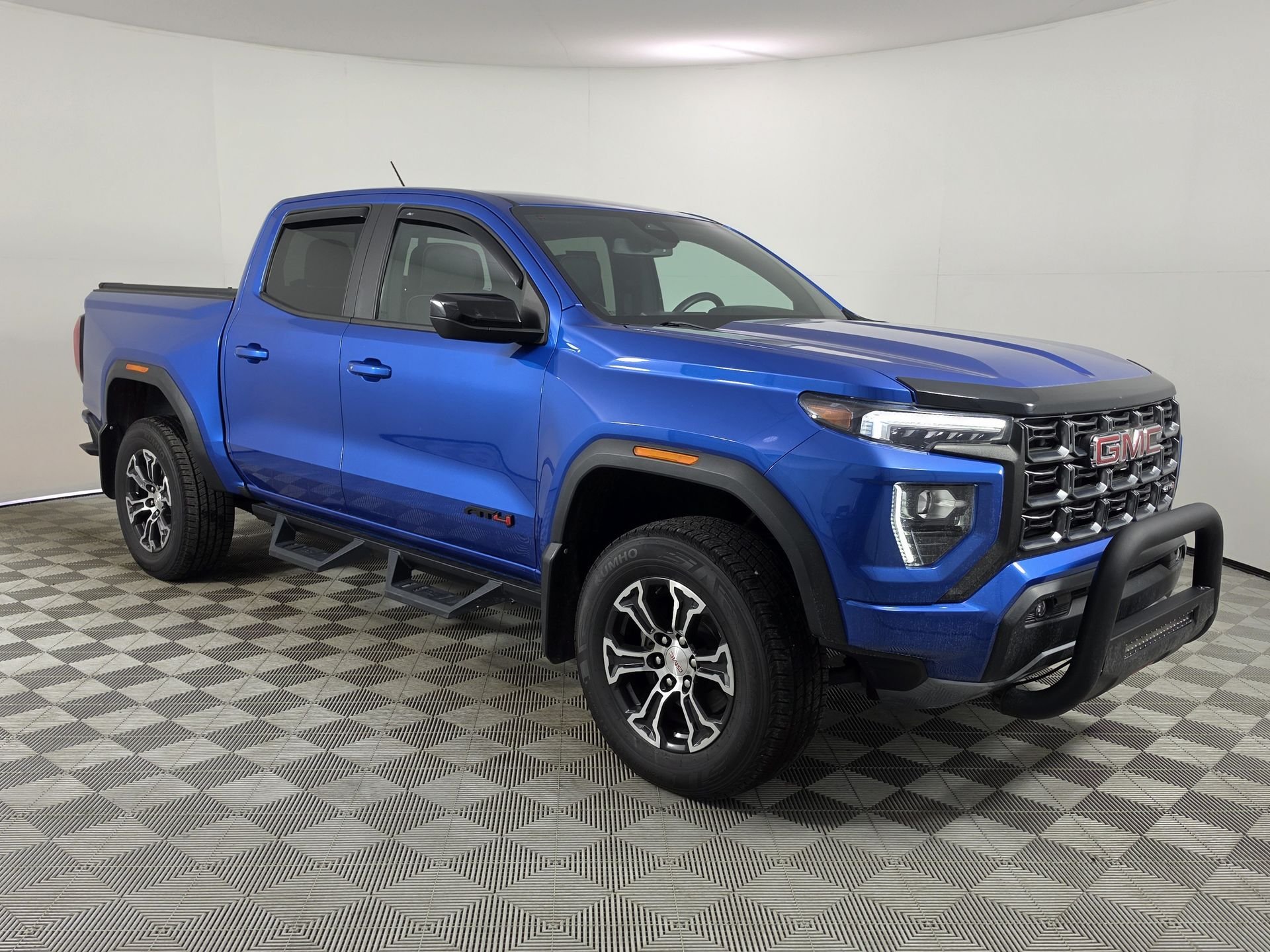 2023 GMC Canyon
