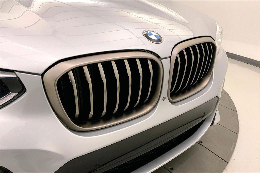 Used 2018 Glacier Silver Metallic BMW M40i image 29