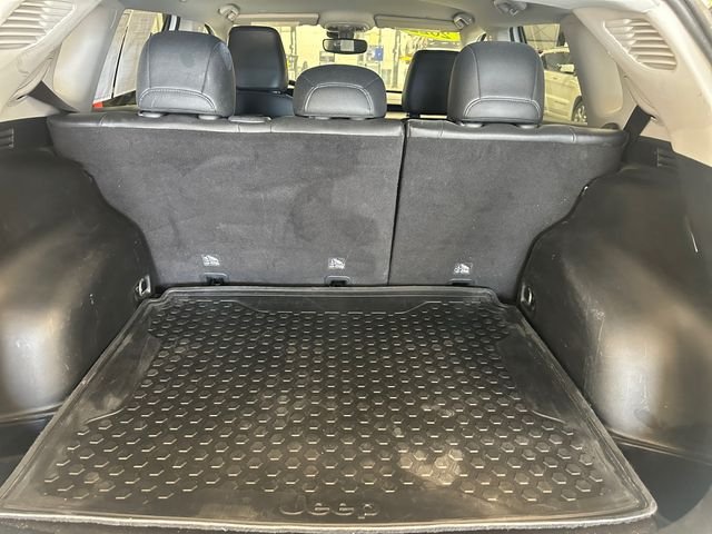 Used 2022 White Jeep Trailhawk image 16