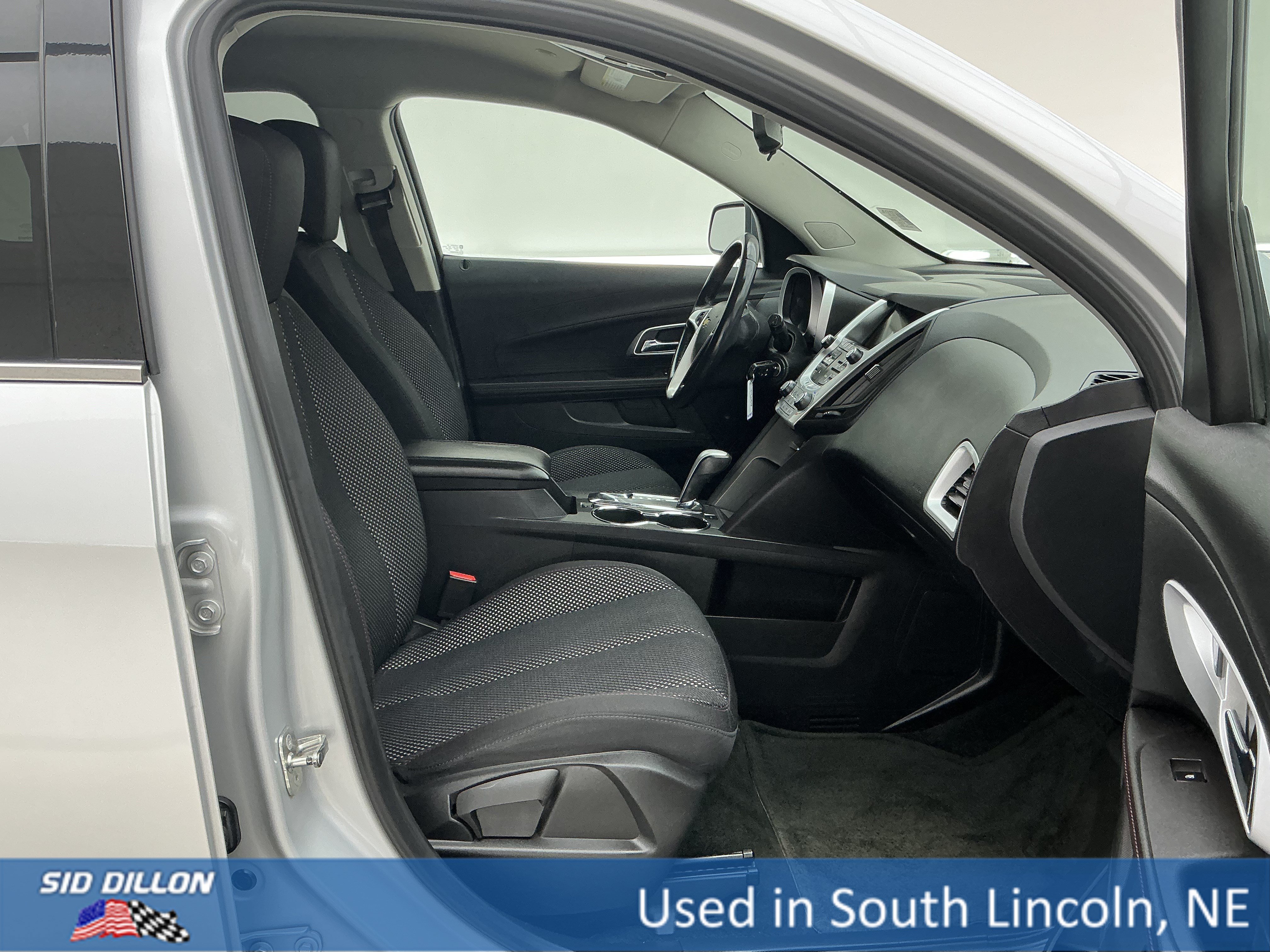 Used 2015 Silver Ice Metallic Chevrolet LT image 23