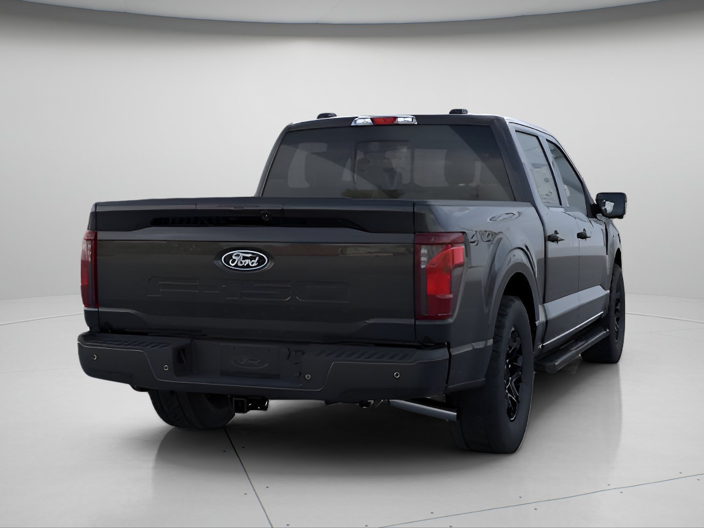 New 2026 Agate Black Metallic Ford XLT image 9