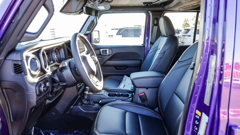 New 2026 Reign Jeep Sahara image 22