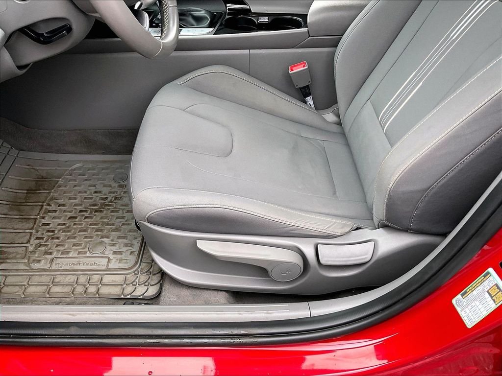 Used 2023 Scarlet Red Pearl Hyundai SEL image 32