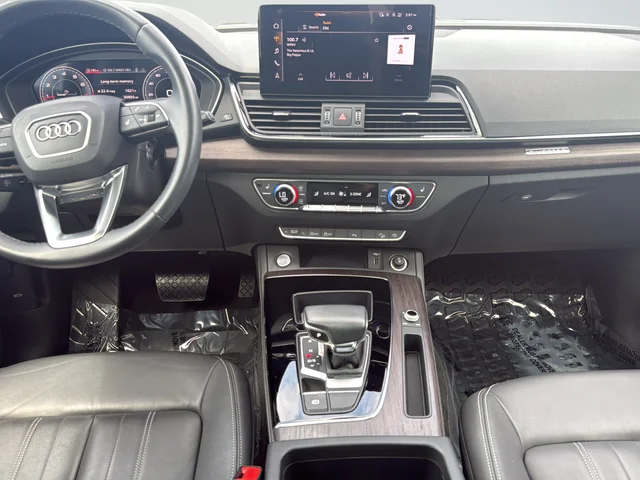 Used 2021 White Audi 45 Premium Plus image 20
